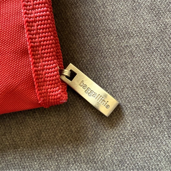 NWOT Baggallini Red Hanging Travel Organizer Toiletry Makeup Bag Foldable Nylon - Picture 5 of 6